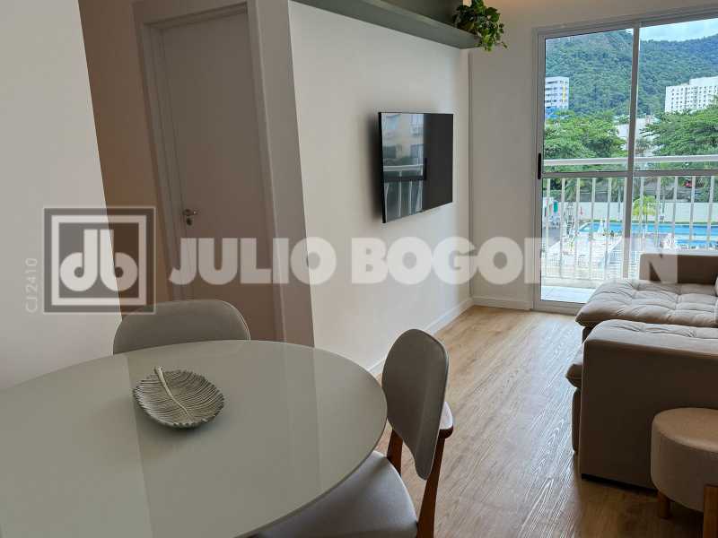 Conheça f8f9c8d8-2a75-4e39-b25c-39dd34 do imóvel - Apartamento 2 Quartos ( 1 Suíte ) Varanda Reformado Total Infraestrutura - JBRB214198 - 4 f8f9c8d8-2a75-4e39-b25c-39dd34 - 4