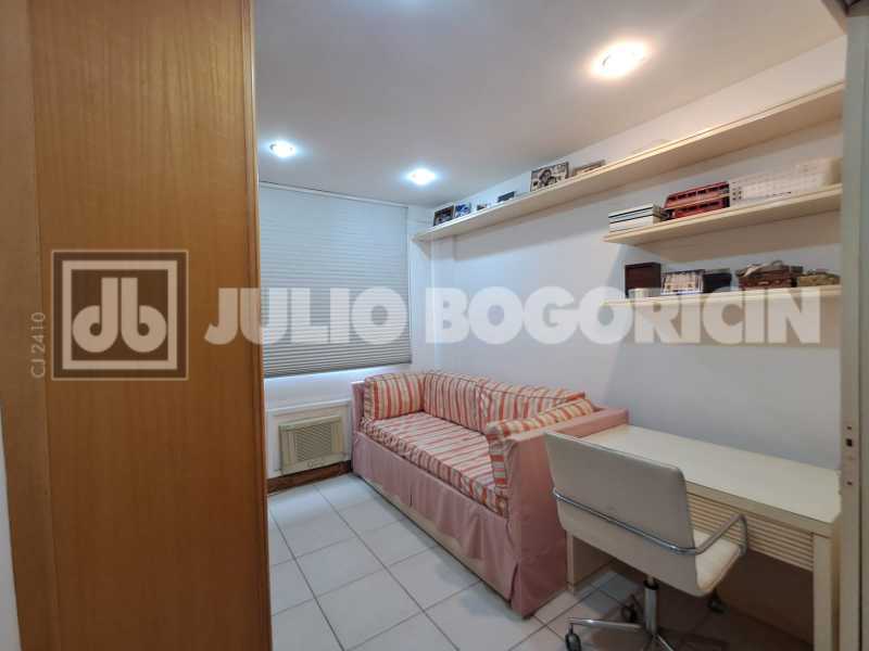 FOTOS 11. - 11