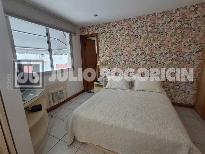 FOTOS 13. - 13