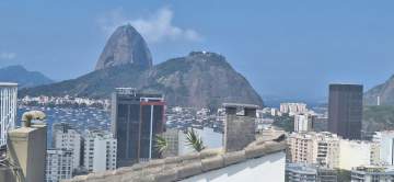 Linda cobertura reformada com vista para o Cristo e Pão de Açucar,vaga na escritura e prédio com infra de lazer, - JBF51385
