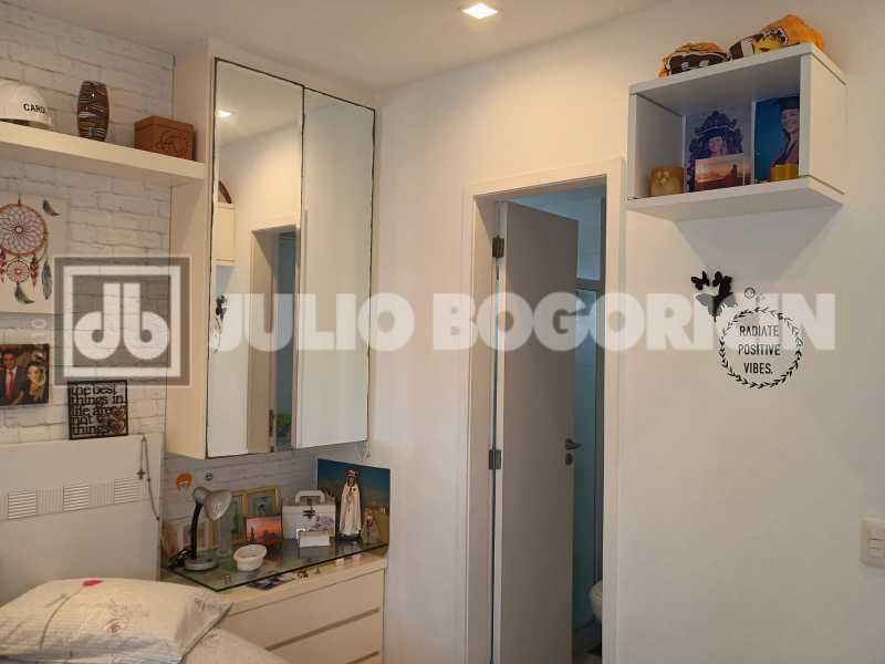 quarto  sim. - 25