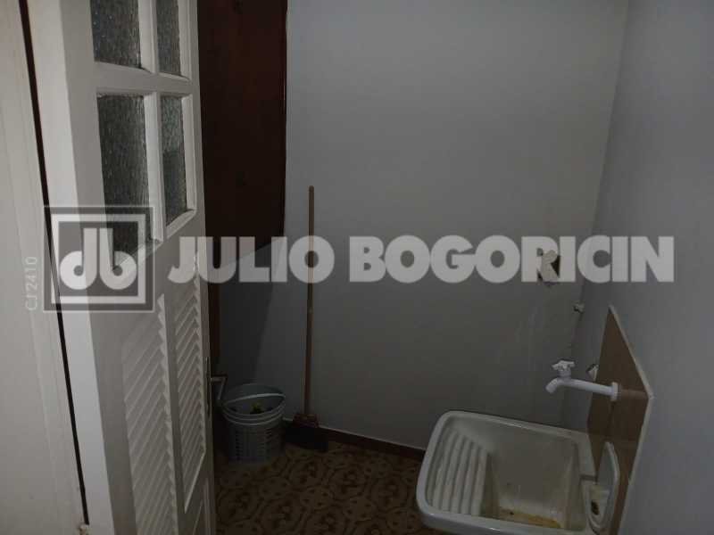 7ddd4bf7-868e-4c6b-9373-548cbe - 30