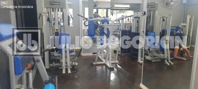 de90ea35-51e7-41ab-8f00-9016b1 - 30