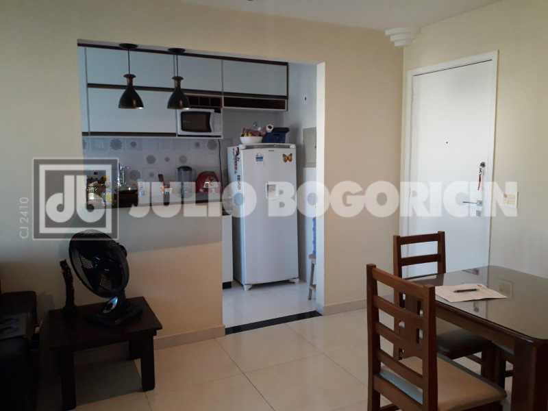 2578b035-7ec2-4b88-8945-2d6b26 - 24