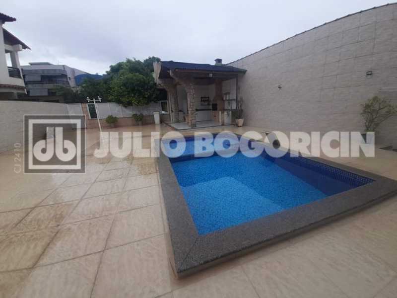 24jardimcariocacasajuliobogori - 24