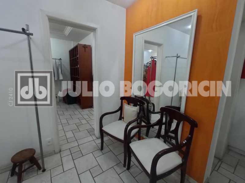 09taua02salascomerciaiscom25me - 9