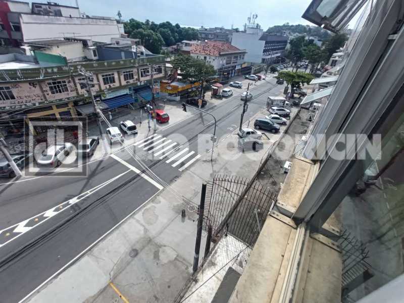 13taua02salascomerciaiscom25me - 13