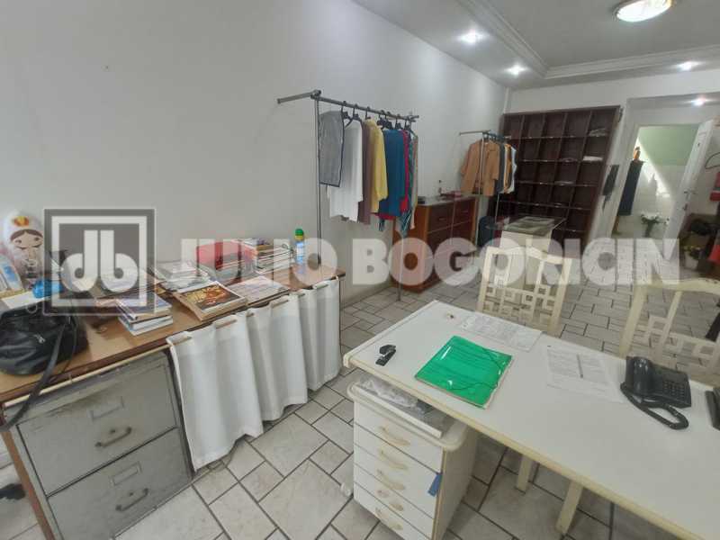 21taua02salascomerciaiscom25me - 21