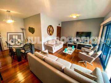 Oportunidade - Magnífico apartamento de 120m2, reformado, localizado em uma das ruas tranquilas da Tijuca - JBAP304836