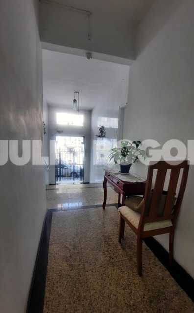 1 APARTAMENTO A VENDA NO CENTR - 1