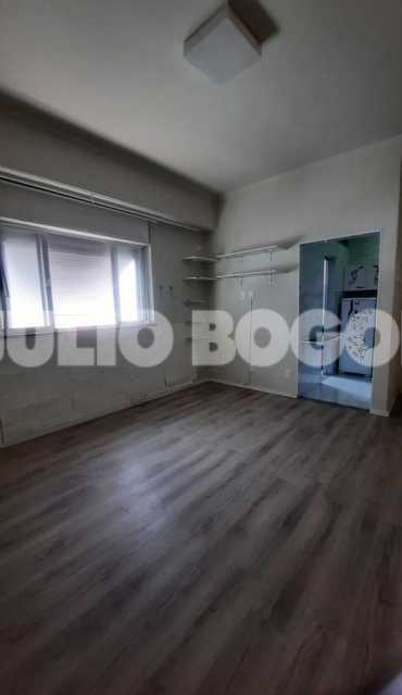 8 APARTAMENTO A VENDA NO CENTR - 8