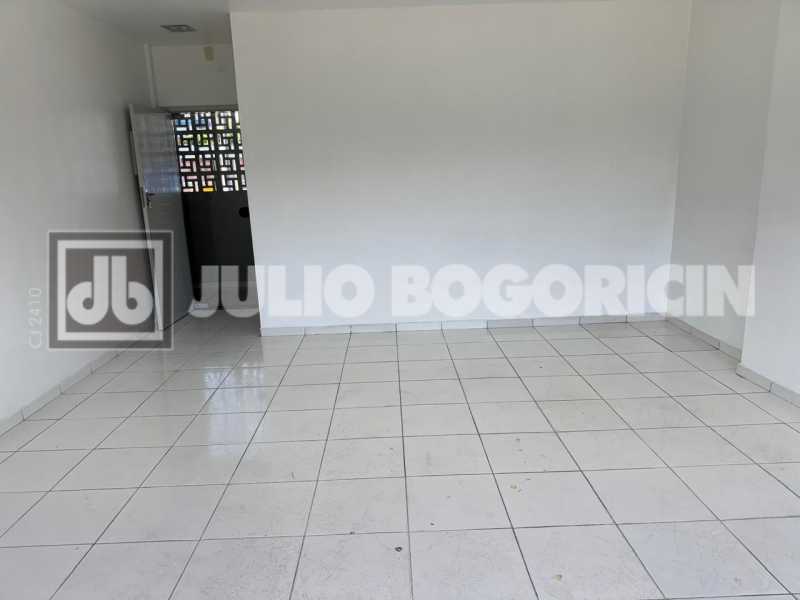 02portuguesasalacomercialfrent - 2