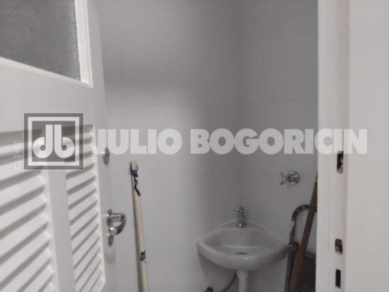 14 APARTAMENTO A VENDA NA LAGO - 13