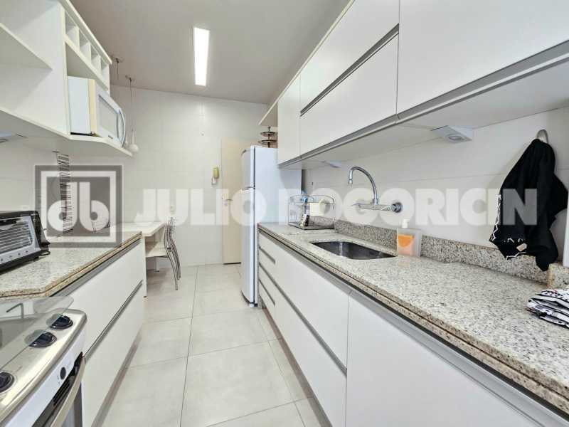 6af7d19a-6e8d-4b34-bb63-00de51 - 26