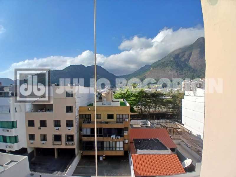 7ef72a37-2b74-47e8-b284-9b461a - 13