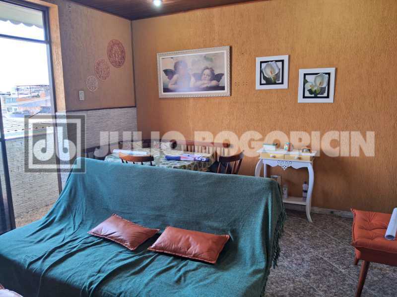 a87bede6-6c20-49c0-93c2-9d4194 - 3
