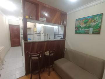 Oportunidade - Copacabana - Quadra da Praia - Próximo a Metrô - Apartamento conjugado - Quarto/Sala/Cozinha americana - Armários - Ar acondicionado - Pronto para morar ou investir. - JBC101935