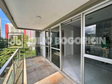 Oportunidade - Julio Bogoricin Vende Apartamento 1 Quarto Varandão 1 Vaga Infra Completa - JBB144867