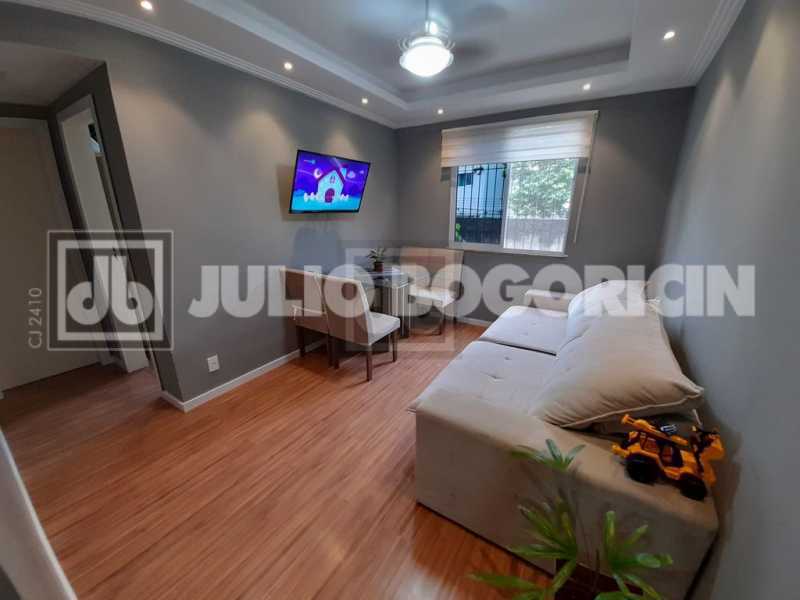 01portuguesacondomimiofechadoa - 6