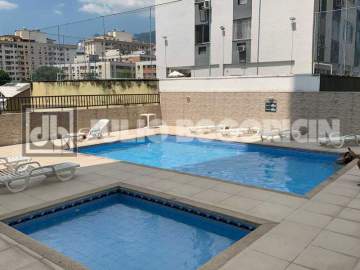 Apartamento : / Residencial / Pechincha - JBJ203895