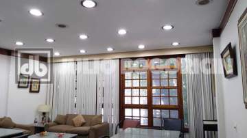 Oportunidade - Oportunidade, excelente prédio comercial, em ótima localização, próximo ao metrô, serve para :Escolas, Clínicas, creches, etc... - JBAP70984