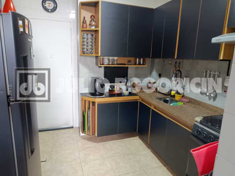 17saladoisquartossuitecozinhad - 17