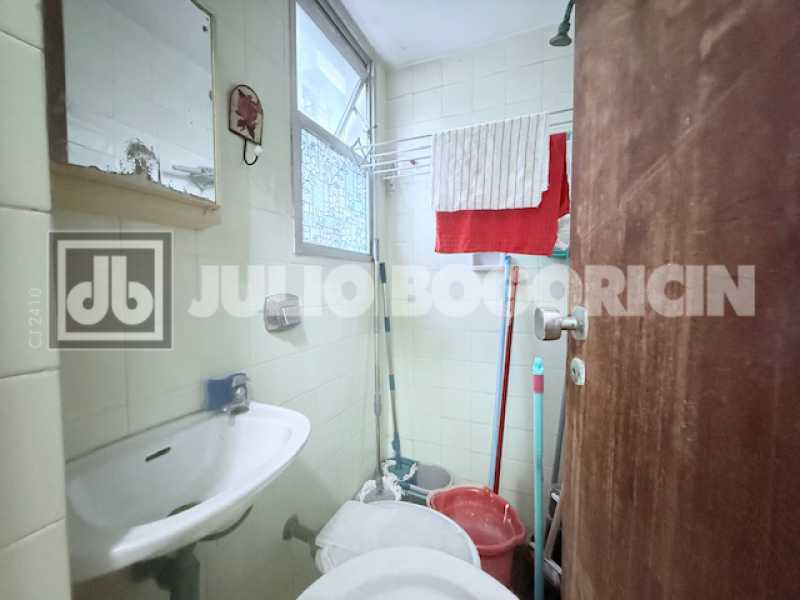 Banheiro de Serviço - 34