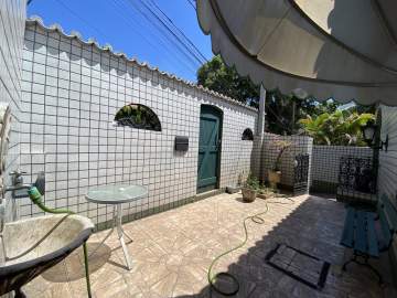 Ótima localização - Casa Linear Condomínio :149m²/ Pechincha- 3 quartos-suite-3 vagas-churrasqueira - JBJ601744