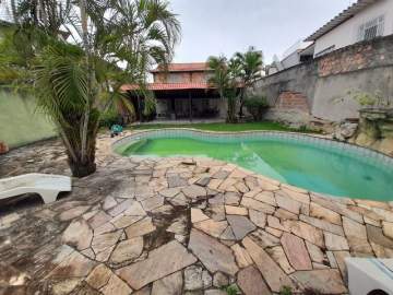 Ilha do Governador - Jardim Guanabara - VENDA - Casa Duplex - 3 quartos (Suíte) - Varandas - Piscina - Churrasqueira - 2 Vagas de Garagem - Julio Bogoricin - JBI61566