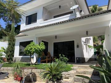 Imperdível - CASA DUPLEX BOSQUE DOS ESQUILOS ANIL 2 VARANDAS 3 QUARTOS 1SUÍTE 2 VAGAS PISCINA JARDIM CHURRASQUEIRA DEPENDENCIAS - JBJ601770