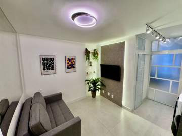 Imperdível - CENTRO - EM FRENTE AO METRO CARIOCA - ESTUDIO DIVIDIDO SALA E QUARTO - MOBILIADO - JBF16701