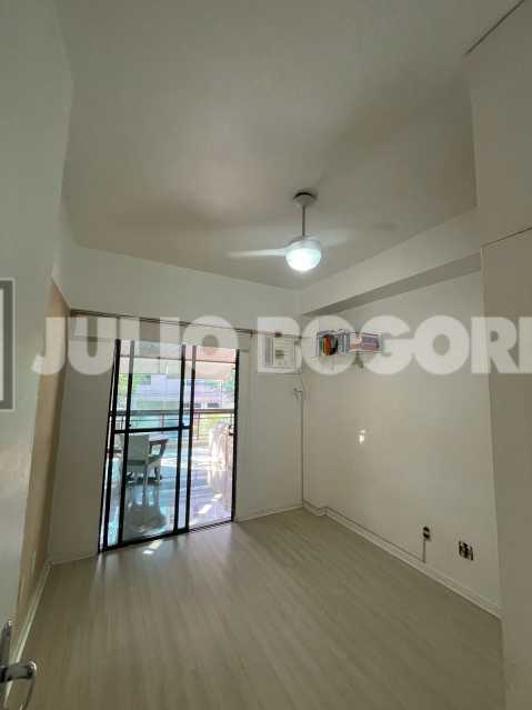eeb9eba1-8024-470c-829f-169f89 - 14