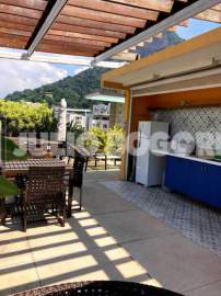 Botafogo! Rua Conde de Irajá, magnífica cobertura duplex, três quartos, suíte com closet, vista Pão de Açúcar, varanda gourmet com churrasqueira e piscina com hidro. Vaga escriturada. - JBF51403