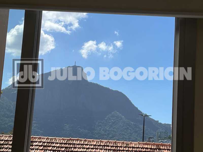 b39233d8-749b-406f-9776-2b43e4 - 7