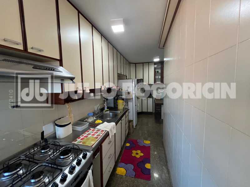 2d3bf92e-3c37-4cef-81f2-cbfccb - 10