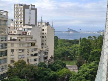 FLAMENGO - AV. OSWALDO CRUZ - 2 QUARTOS - VARANDAS - SUÍTE - ANDAR ALTO - VAZIO - VISTA DESLUMBRANTE - GARAGEM - - JBF29193
