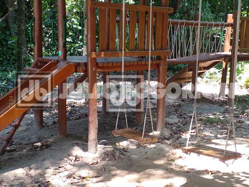 18344_G1699637600 - 22