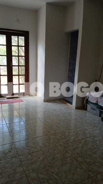 791815C9-D6E6-403D-839C-7E8EA8 - 7