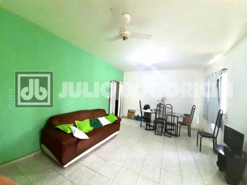 BE7E1076-109C-4D86-9B0F-B4C9E6 - 2