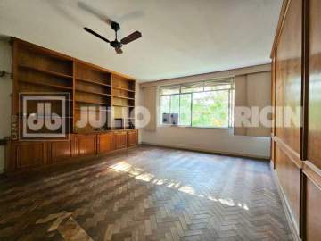 Imperdível - Cosme Velho! Amplo apartamento com quatro quartos, suíte e vaga na escritura! Oportunidade! Confira, agende sua visita. - JBF42083