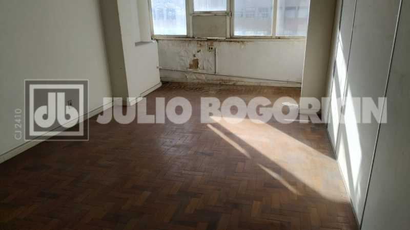 WhatsApp Image 2025-05-15 at 1 - 3