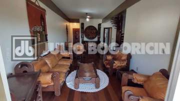 Imperdível - Localização junto a Praça dos cavalinhos, cobertura Duplex , 3 Quartos, suíte, terraço com piscina, sauna, churrasqueira, 2 vagas. - JBT66203