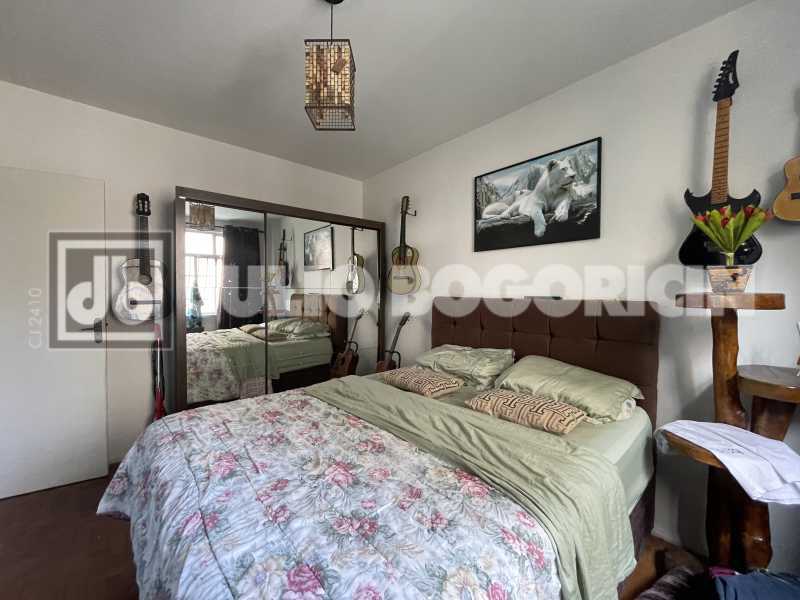 2B053026-9573-411C-8AB8-664E64 - 4