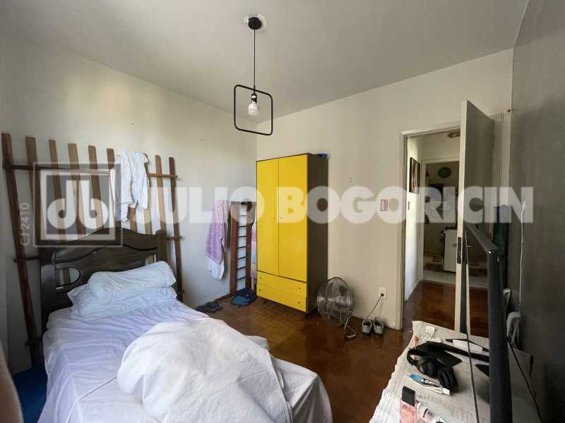 87255856-DC87-4CC5-8B84-C6FB83 - 8