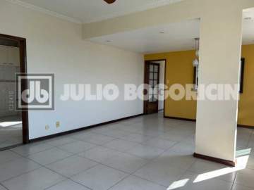 Oportunidade - Apartamento : Á venda em Todos os Santos, sala 2 ambientes, piso cerâmica, 2 quartos, banheiro social, cozinha, área de serviço e banheiro de empregada. 1 vaga, totalmente reformado. - JBM223130