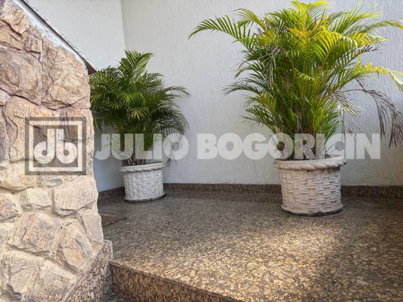 Conheça 18jardimguanabarasala2quartoss do imóvel - Ilha do Governador - Jardim Guanabara - VENDA - Apartamento - 2 Quartos (Suíte) - Vaga de Garagem - Julio Bogoricin - JBI200042 - 18 18jardimguanabarasala2quartoss - 18
