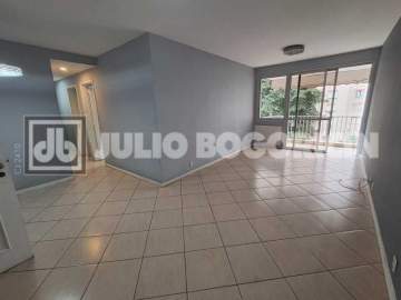 Imperdível - MARAVILHOSO LOCAL DO FLAMENGO , PRÉDIO COM VARANDAS ,03QTOS SUITE ,COZINHA PLANEJADA AREA DEPENDÊNCIAS COMPLETAS , PORTARIA 24H , 02 VAGAS . - JBF37954