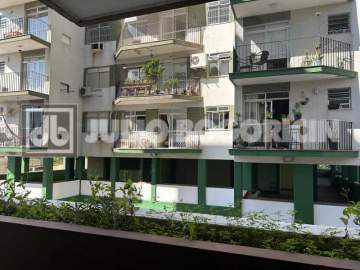 Imperdível - Apartamento : Á venda em Piedade, varanda, sala para dois ambientes, 2 quartos, banheiro social, Área de serviço, banheiro de empregada. 1 vaga escriturada, play, salão de festa, portaria 24horas. - JBM223132