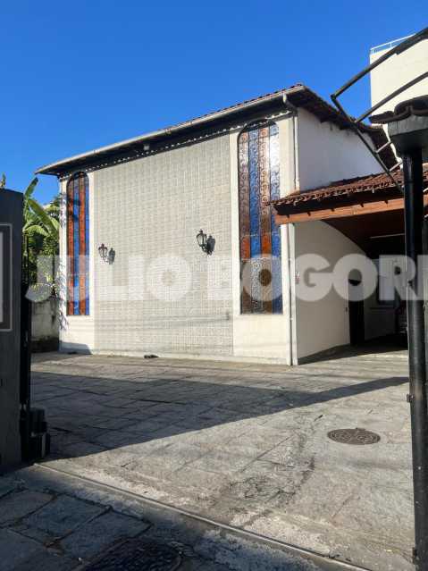 WhatsApp Image 2025-05-15 at 1 - 2