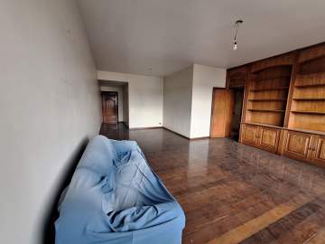 Ótima localização - Apartamento á venda em Rua Antônio Basílio, andar alto, 3 quartos, um suíte, vaga de garagem escriturada. - JBT305193